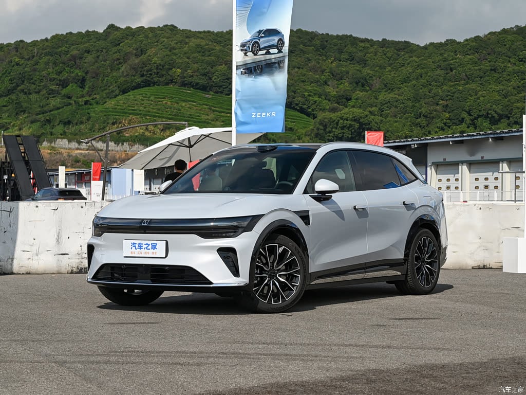 2025 Zeekr 7X 100kWh Long Range AWD — pour l'export